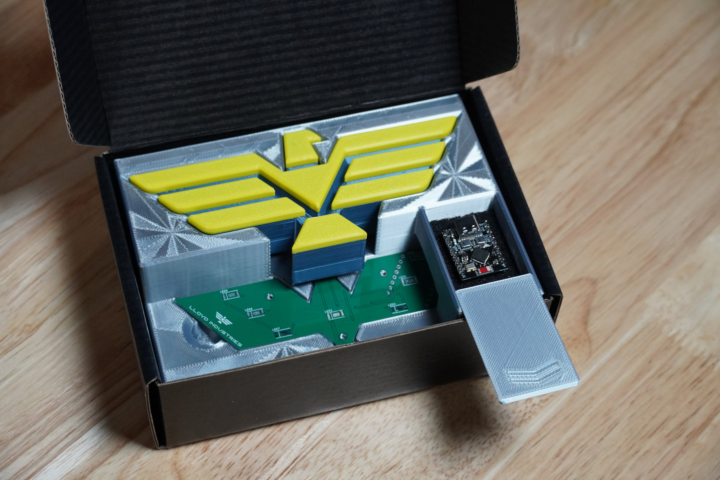 STEM - Lloyd Industries Logo Light